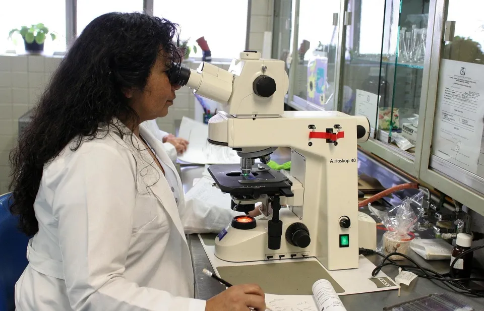 A picture of a researcher in her lab